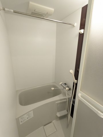 バス・シャワールーム　102号室