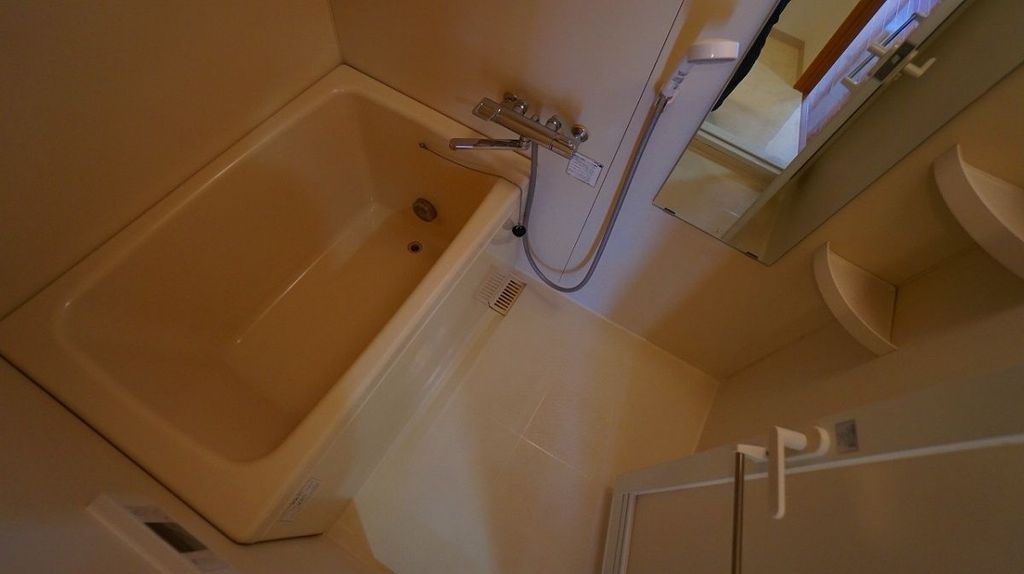 バス・シャワールーム　バス