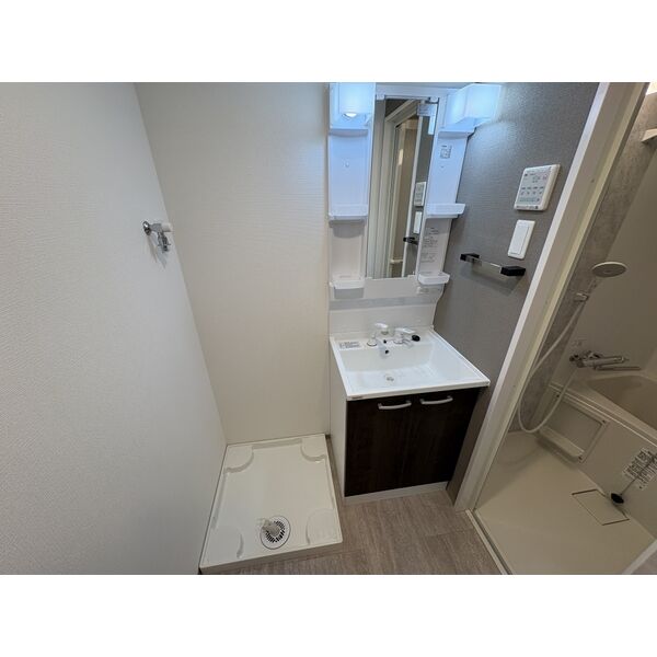 洗面設備　別室の参考写真です。※現況優先