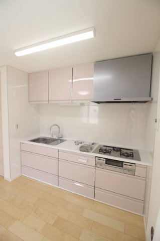 キッチン　コンパクトなキッチンで掃除もラクラク