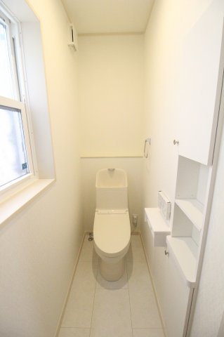 トイレ　コンパクトで使いやすいトイレです