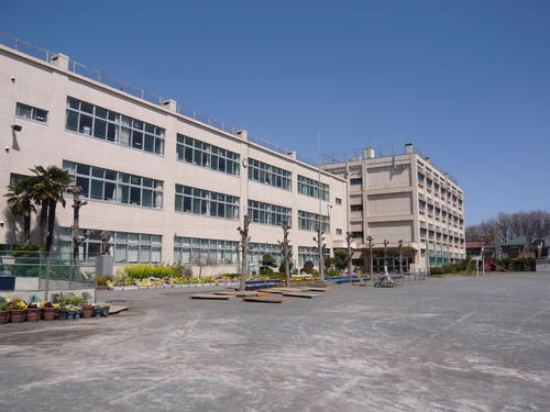 小学校　入間市立藤沢小学校（小学校）まで518m