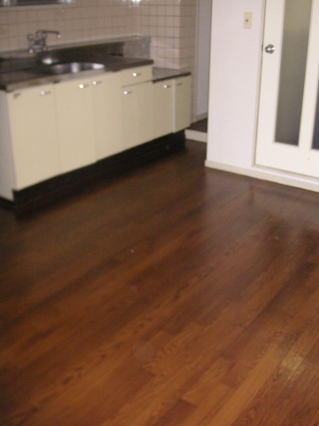 キッチン　同物件別号室の写真です。