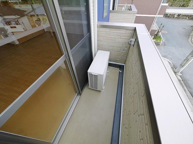 バルコニー　落ち着いた時間を過ごせるバルコニーです