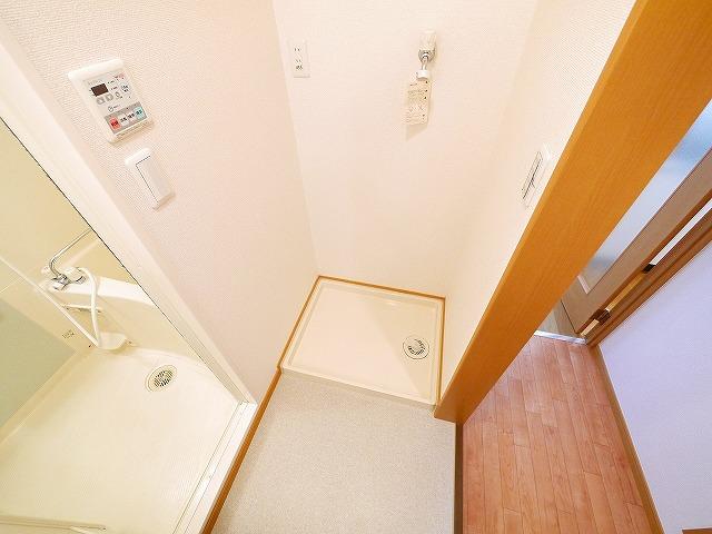 その他設備　室内洗濯機置き場です