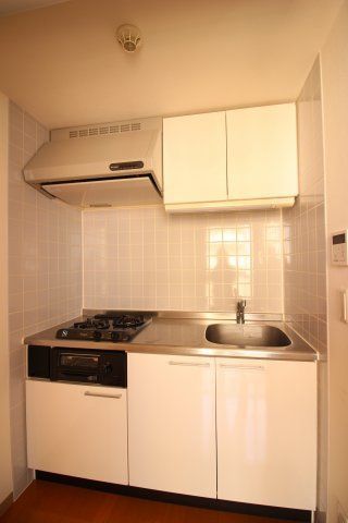 キッチン　（別タイプ参考写真）キャビン ドゥ ルミエール　北区王子4