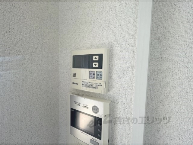 その他設備　給湯器リモコン