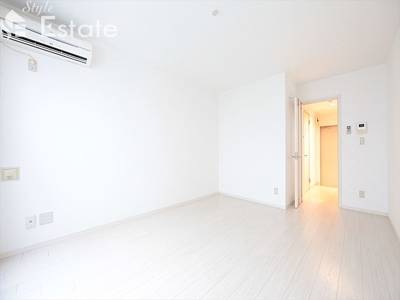 居室・リビング　内装