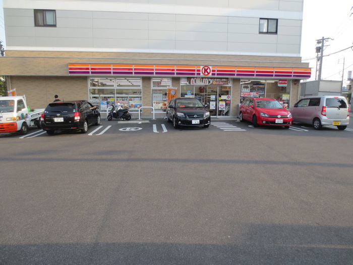 コンビニ　ファミリーマート天白弥生が岡店（コンビニ）まで1000m