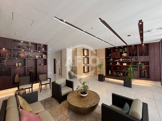 ロビー　スプランディッド新大阪DUE　ロビー