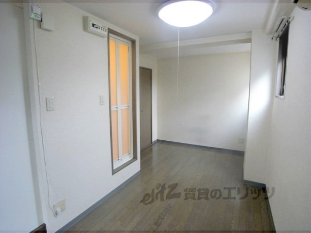 居室・リビング　居室