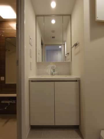 洗面設備　ザ・パークハビオ三軒茶屋テラス