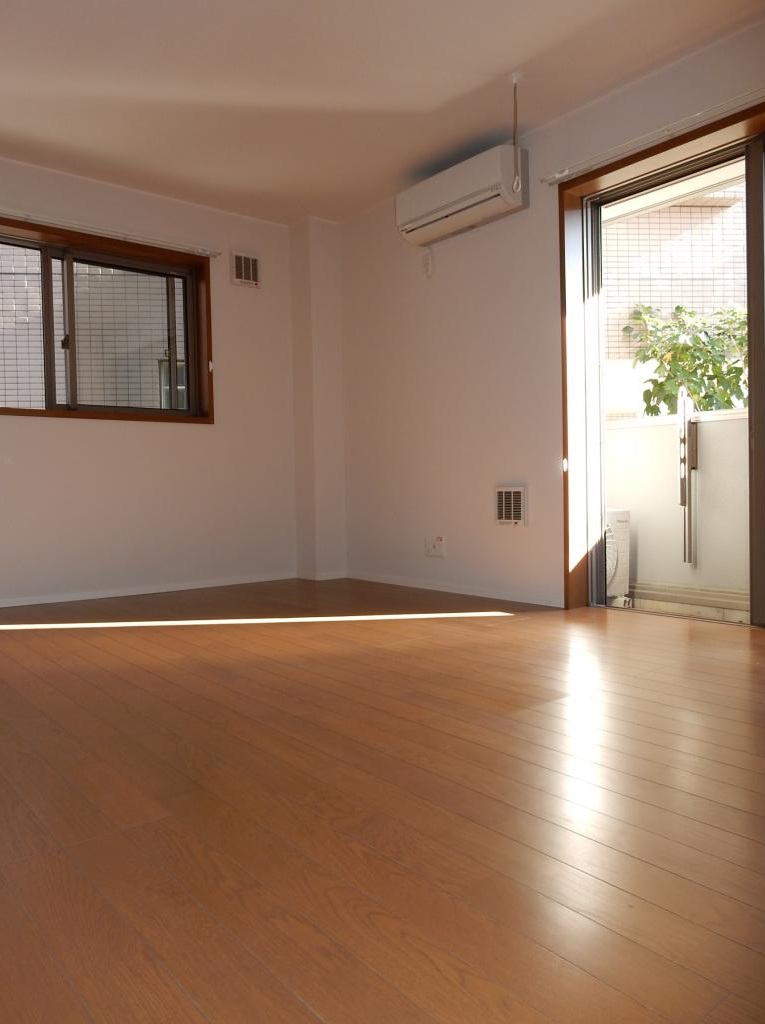 居室・リビング　使いやすい形の為、レイアウトを楽しめます♪