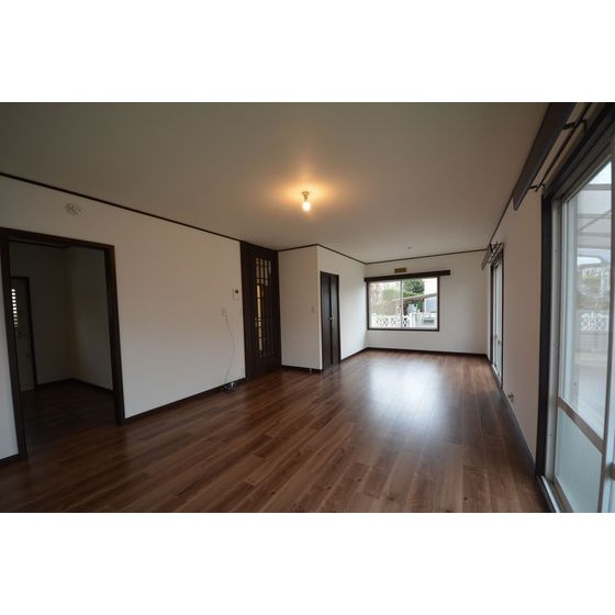 居室・リビング　※現況優先