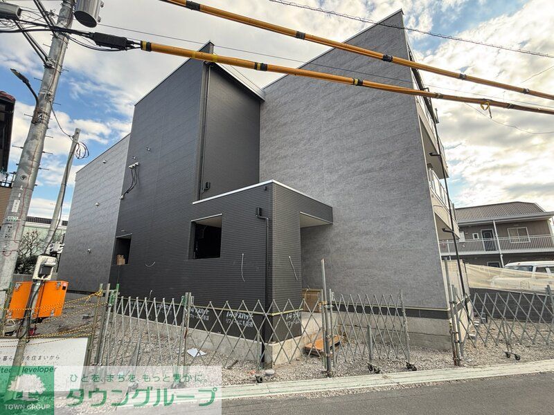 建物外観　建築中