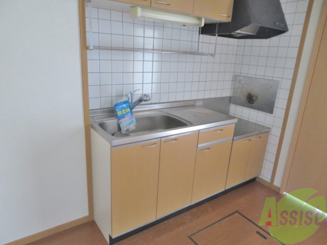 キッチン　キッチンはこちら。流しも広く使いやすそう。