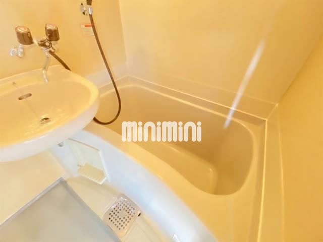 バス・シャワールーム　疲れを洗い流しましょう。