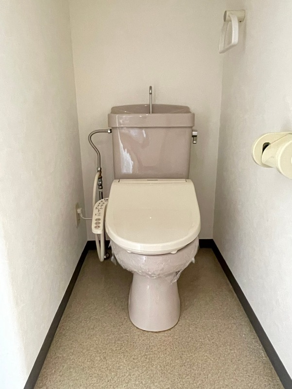 トイレ　※別部屋参考写真