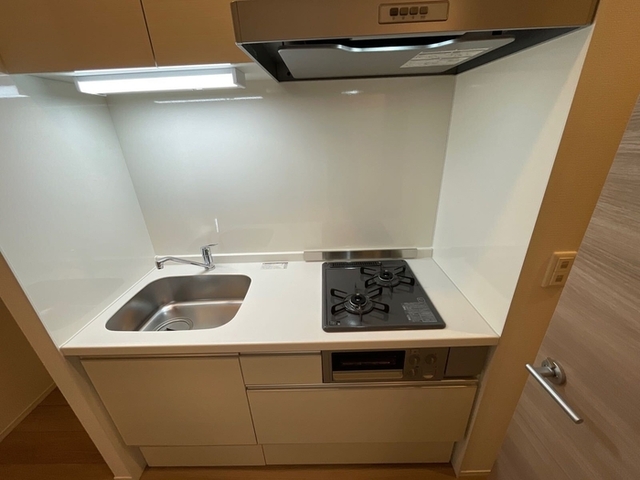キッチン　システムキッチン（２口コンロ・グリル付）