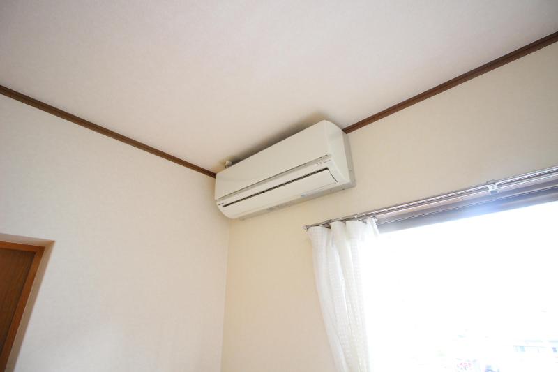 その他設備　リビングにはエアコンが付いています。