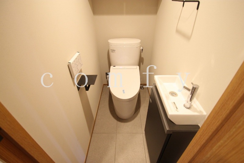 トイレ　洗面台のあるトイレ