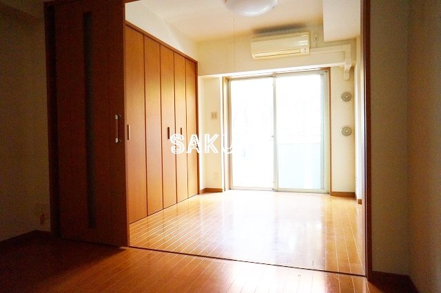 居室・リビング　使いやすい形の為、レイアウトを楽しめます♪