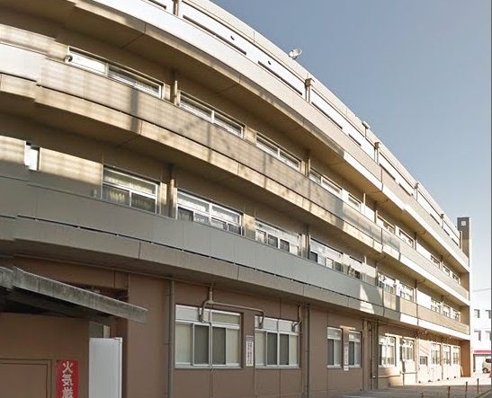 病院　医療法人聖峰会岡田病院（病院）まで355m