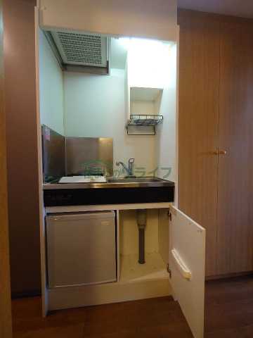 キッチン　別階層の写真になります。