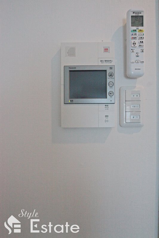 セキュリティ　モニター付きインターホン