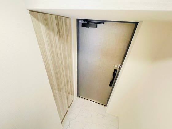 玄関　※別部屋の写真です
