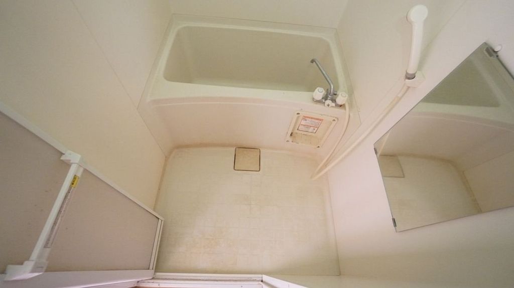 バス・シャワールーム　バス