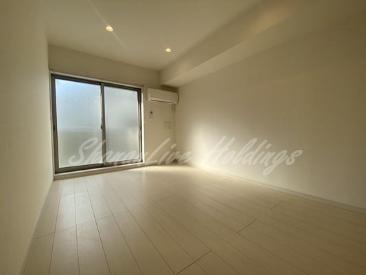 居室・リビング　白基調のきれいなお部屋☆