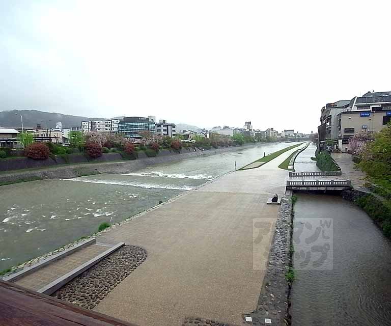 その他　三条大橋から鴨川の眺め（その他）まで630m