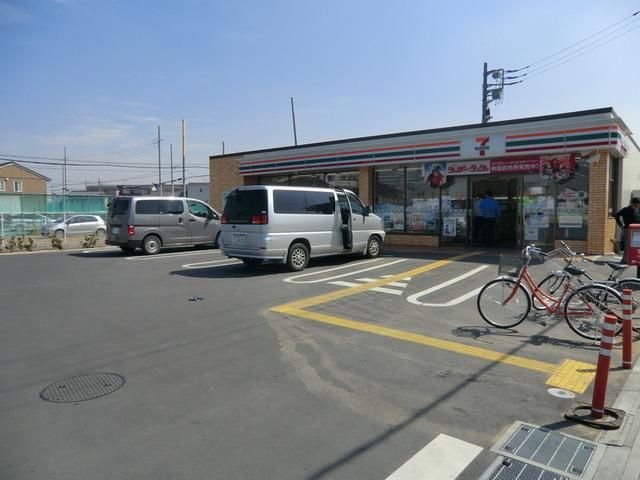 コンビニ　セブンイレブン（コンビニ）まで440m