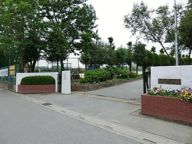 中学校　春日部市立大沼中学校（中学校）まで1841m