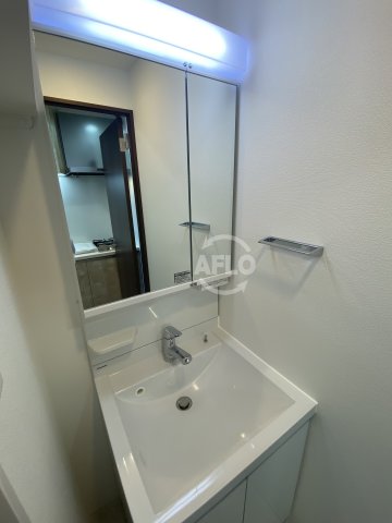 洗面設備　スプランディッド高井田　独立洗面台