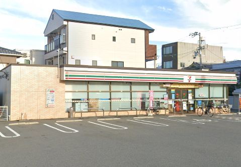 コンビニ　セブンイレブン 大阪諏訪3丁目店（コンビニ）まで462m