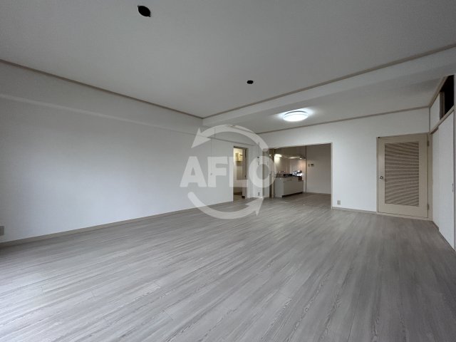 居室・リビング　エバービューハイツ　リビング