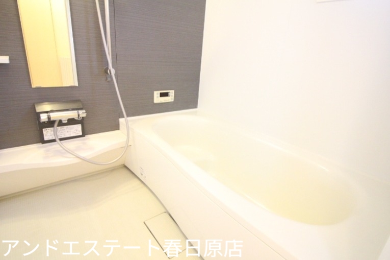 バス・シャワールーム　追炊き機能付き