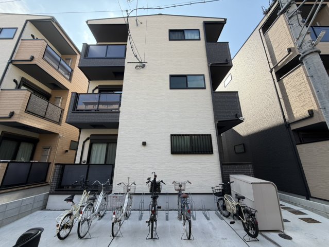 建物外観　外観は落ち着いています