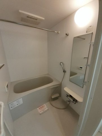 バス・シャワールーム　ゆったり過ごせるお風呂です