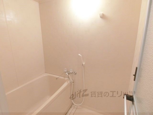 バス・シャワールーム　風呂