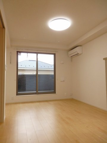 居室・リビング　使いやすい居間です