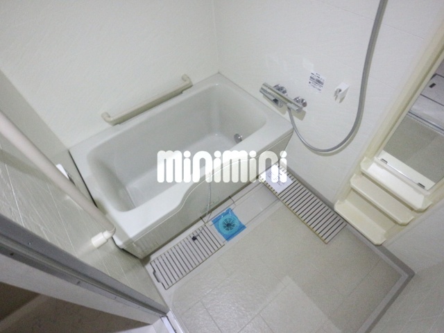 バス・シャワールーム　別号室参考写真です