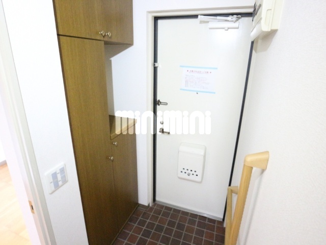 玄関　別号室参考写真です