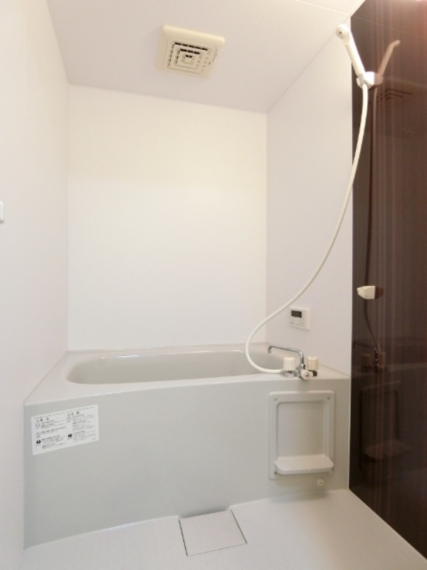 バス・シャワールーム　図面と現状に相違がある場合には現状を優先