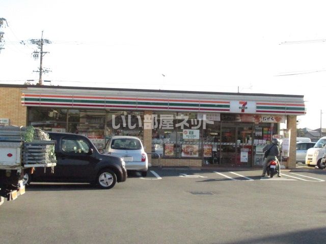 コンビニ　セブンイレブン小石川４丁目店（コンビニ）まで185m