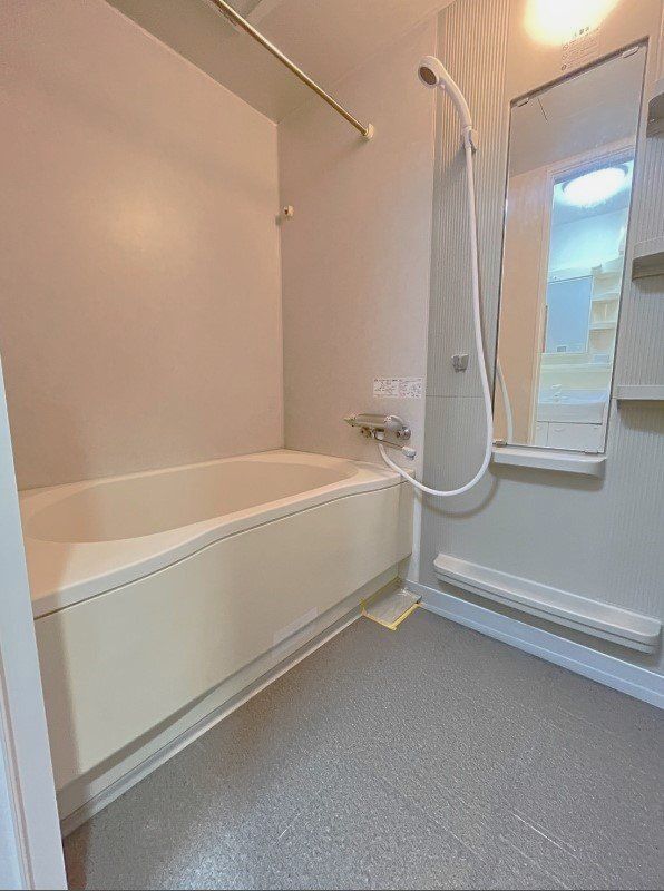 バス・シャワールーム　※代表タイプの写真のため実際と異なる場合がございます