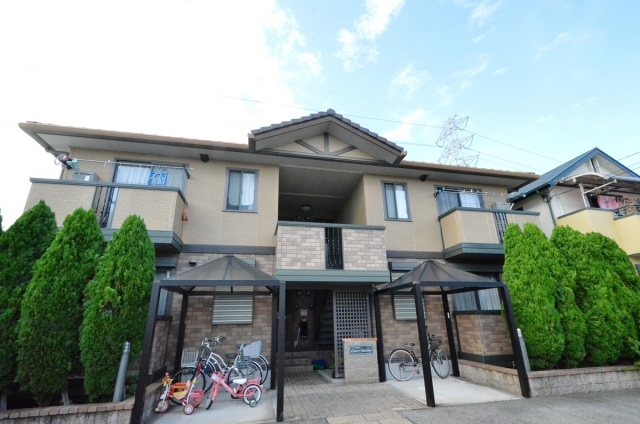 建物外観　モニタインターホン完備で安心！