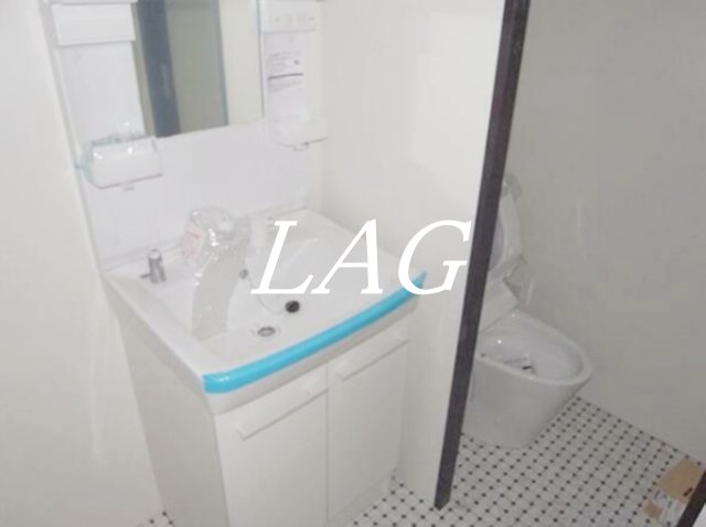 洗面設備　独立洗面台です。